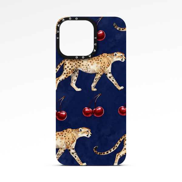 Leopard Kiss